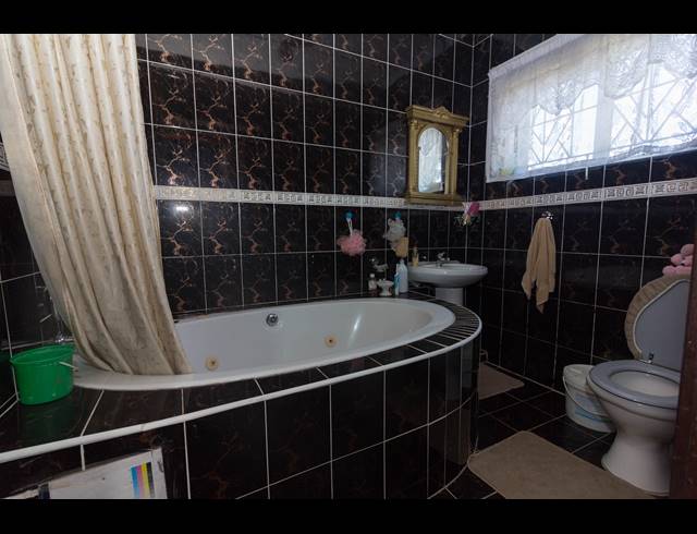 3 BEDROOM HOUSE FOR SALE IN BURLINGTON HEIGHTS